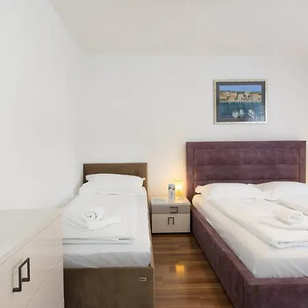 Apartments Soul Krk Town Exterior photo
